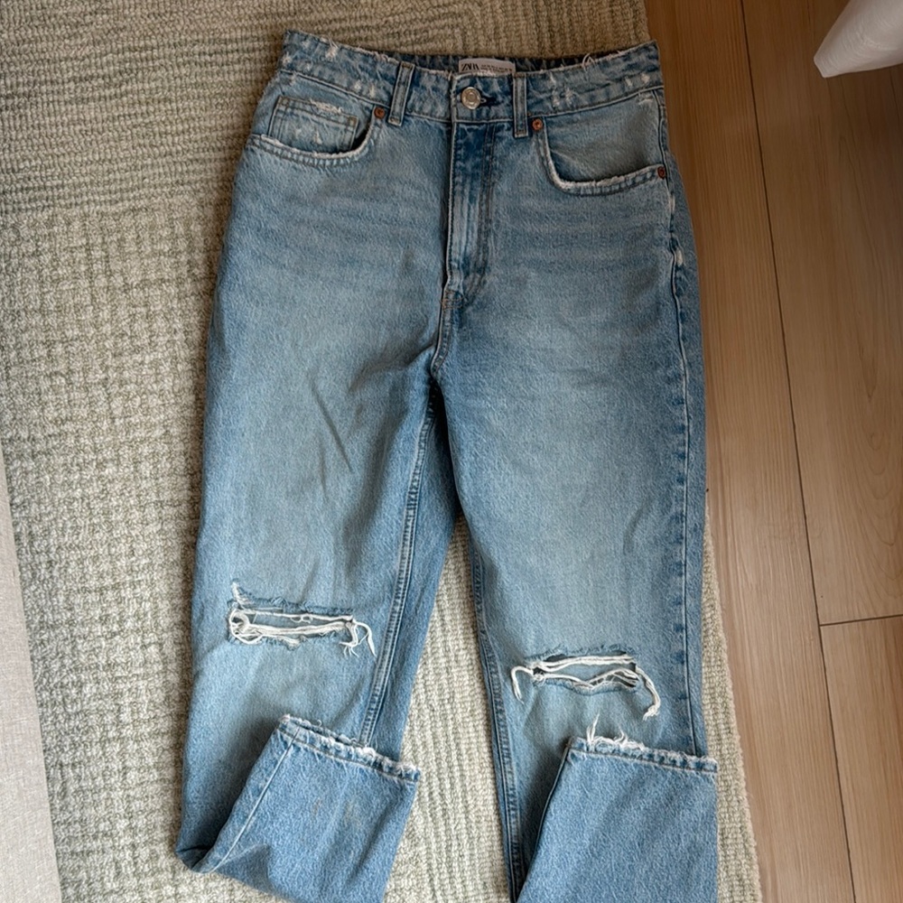 Distressed Zara Mom Jeans